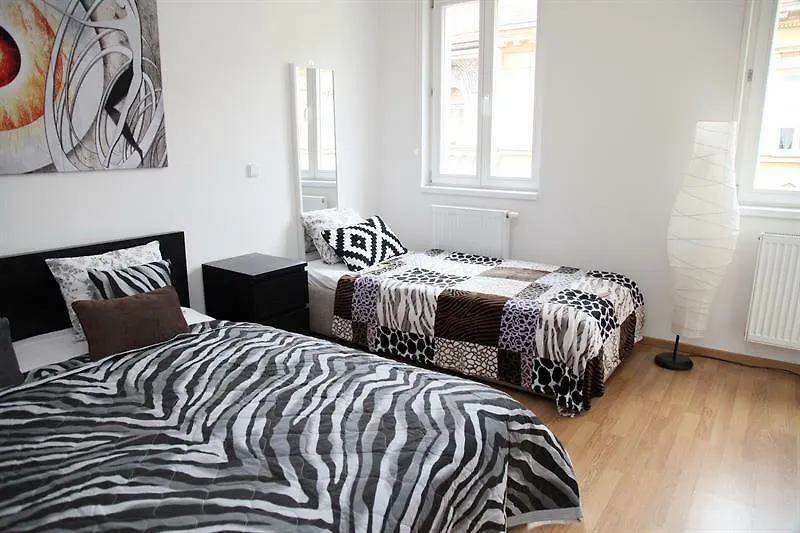 Riverside Bright And Space Apt Praga